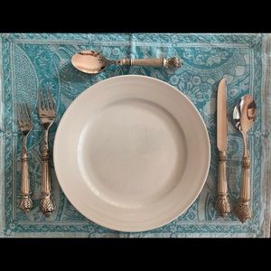 40 Piece Flatware Set